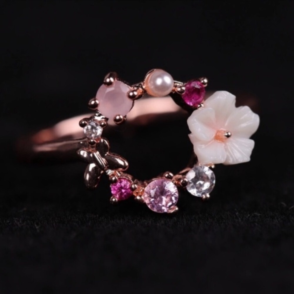 New 18K Rose Gold Flower Butterfly Circle Ring - Picture 3 of 5